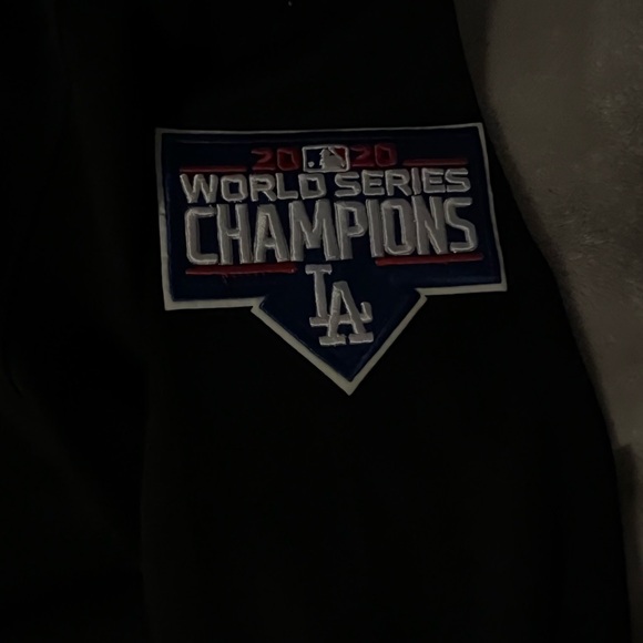 Los Angeles Dodgers Black Hoodie - Picture 2 of 4